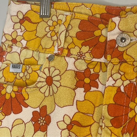 The Ragged Priest Skirt 24 - Picture 3 of 5